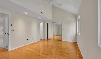10 Valley Run Dr 10, Cromwell, CT 06416