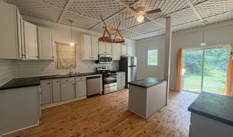222 W 6TH St, Laurel, DE 19956
