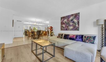 2780 NE 183rd St 109, Aventura, FL 33160