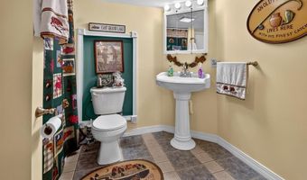 202 Bear Cove Rd, Baileyville, ME 04694