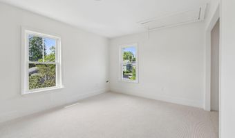 4 Washington St, Bath, ME 04530
