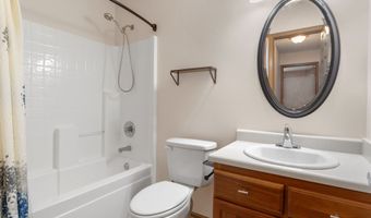 164 Meadow Glen Dr, Avon, IN 46123