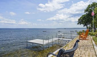 34 S Beach St, Sebago, ME 04029