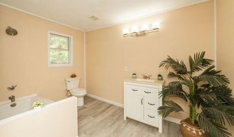 4103 Lake St, Bay St. Louis, MS 39520
