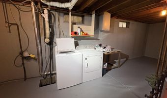 2 Sunrise Cir, Augusta, ME 04330