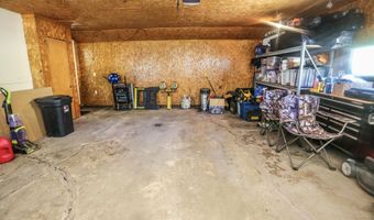 128 Elizabeth Dr, Aberdeen, SD 57401