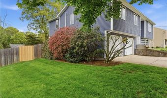 12 Pat Dr, Lincoln, RI 02865