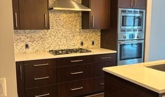 7171 WOODMONT Ave 806, Bethesda, MD 20814