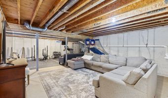 14 Brittany Dr, Bayville, NJ 08721