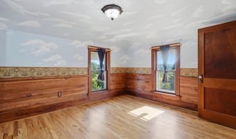 579 38th St, Allegan, MI 49010