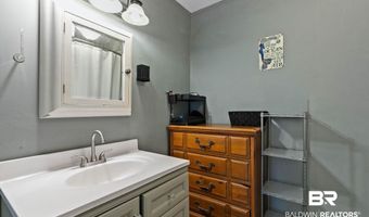 13545 Lyons Ave, Bayou La Batre, AL 36509