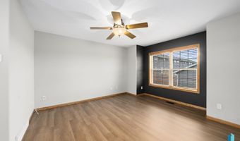 1812 S Mulberry Ave K, Brandon, SD 57005