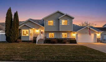 9976 N OAK Rd W, Cedar Hills, UT 84062