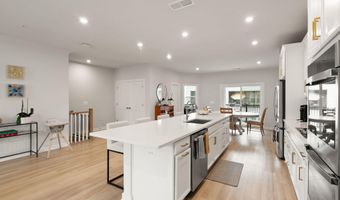 43812 MIDDLEWAY Ter, Ashburn, VA 20147