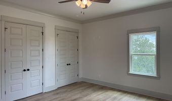 5009 Alaska St, Bay St. Louis, MS 39520