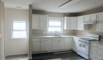 20 OAK St 2, Bayonne, NJ 07002