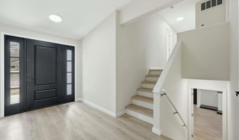 506 Forrest Brook Dr, Absecon, NJ 08205