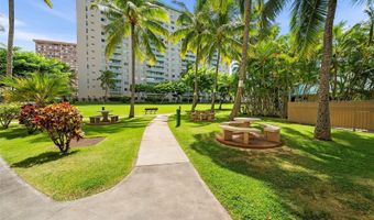 3075 Ala Poha Pl 1807, Honolulu, HI 96818