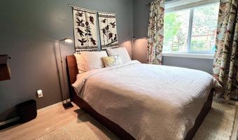 220 Parkside Dr, Bellevue, ID 83313