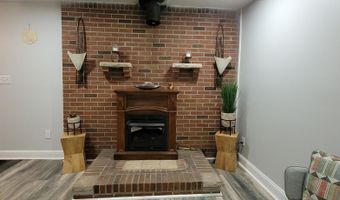 7 Holiday Ct, Albrightsville, PA 18210