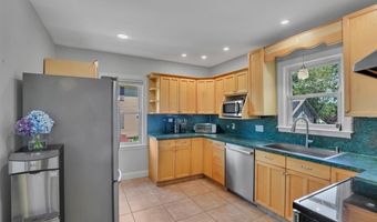57 Seymour St, Bristol, CT 06010