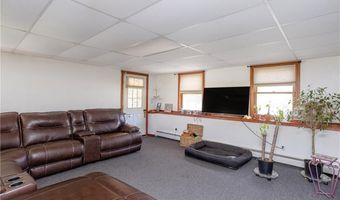 246 Long Hwy, Little Compton, RI 02837