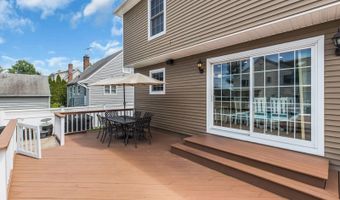 62 Netherwood Dr, Albertson, NY 11507