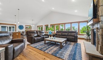 1515 Geneva Rd NE, Alexandria, MN 56308
