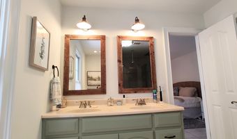 15 Brisbane Dr, Beaufort, SC 29902