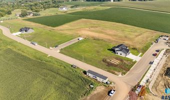 2500 E Chestnut Trl, Brandon, SD 57005