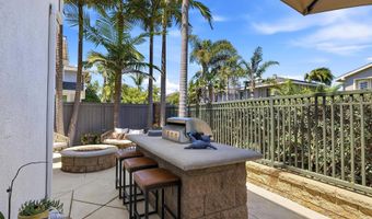 6878 Tradewinds Dr, Carlsbad, CA 92011