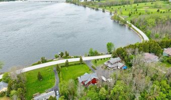 28 Hilltop Rd, Alburgh, VT 05440