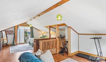 276 State St, Asheville, NC 28806