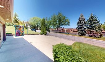 1401 Martin Rd, Albert Lea, MN 56007