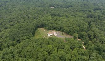 13 Woodridge Dr, Barkhamsted, CT 06063