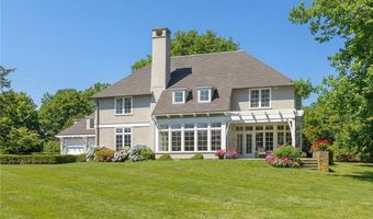 9 Ocean Lawn Ln, Newport, RI 02840