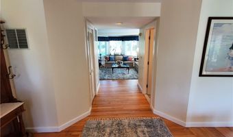 15 Hammersmith Rd 33, Newport, RI 02840