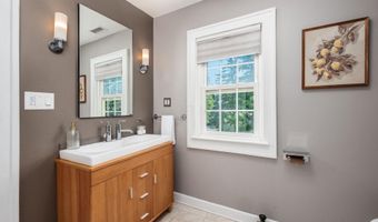 1792 Andover Rd, Columbus, OH 43212