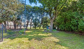 500 W SUNSET Ave, Appleton, WI 54911