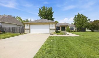 218 Hillside Dr, Baldwin City, KS 66006