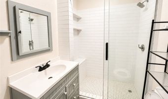 645 W Yoakum Ave, Aransas Pass, TX 78336