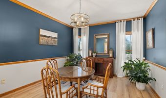 895 Williamsburg Ct, Ashland, OH 44805
