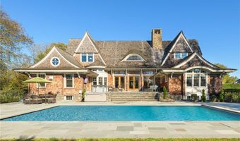 10 Ocean Lawn Ln, Newport, RI 02840