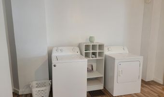 60 Summit St, Baileyville, ME 04694