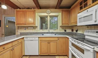 422 Bonny Rigg Hill Rd, Becket, MA 01223