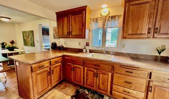 28 Kelsey Rd, Clinton, CT 06413