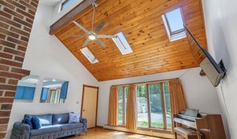 314 Wentworth Rd, Brookfield, NH 03872