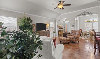 208 Teakwood Dr, Andrews, TX 79714
