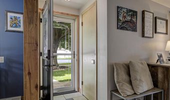 2320 S GREENVIEW St, Appleton, WI 54915