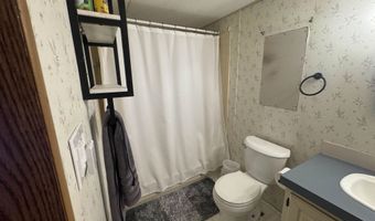 82 Sunset Cir, Campton, NH 03223